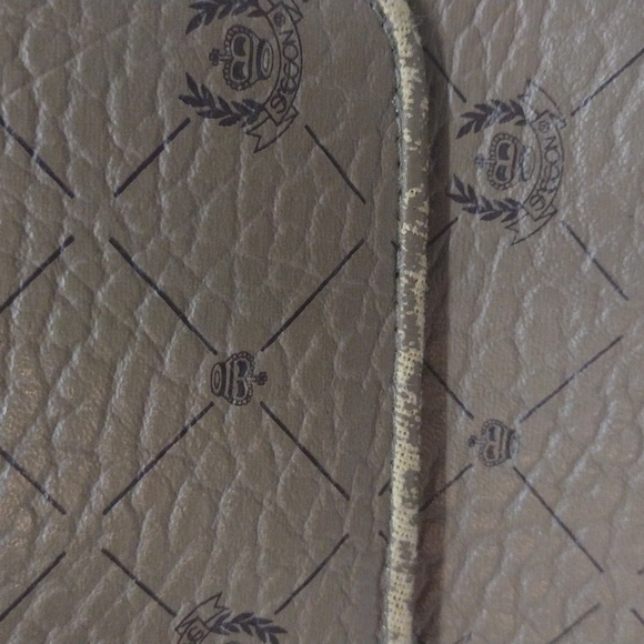 Sasson Beige Clutch Purse - Picture 4 of 11